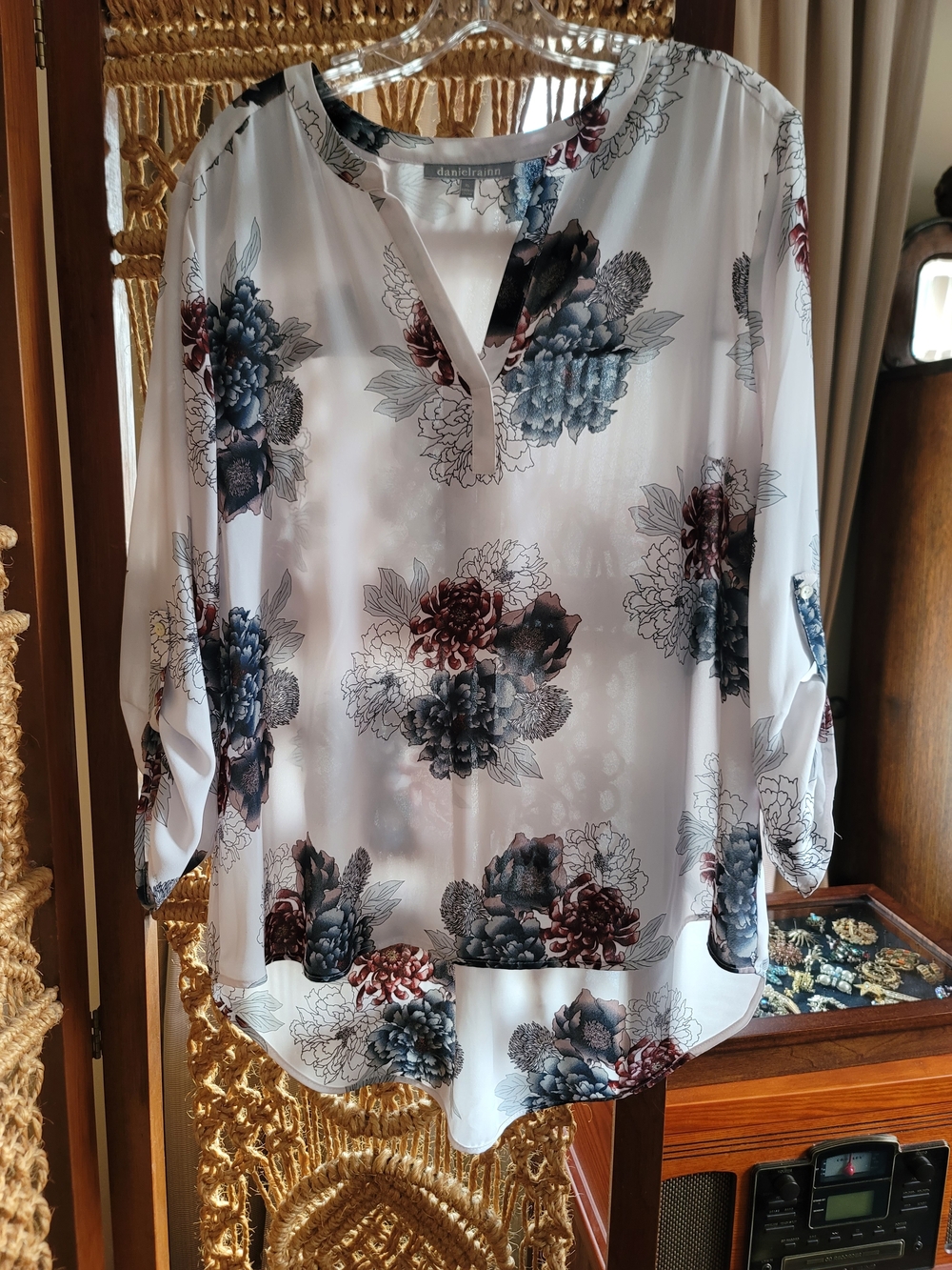Daniel Rainn White Floral Split-Neck Tunic with Blue and Burgundy Blooms